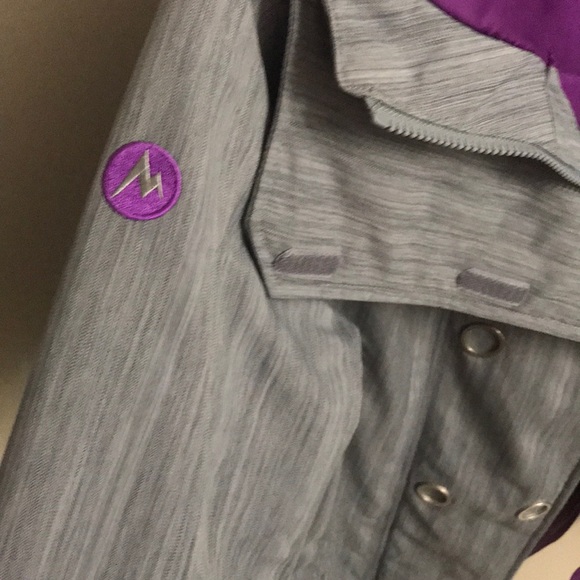 Women’s Marmot Ski/Winter Coat, size M - Picture 6 of 6